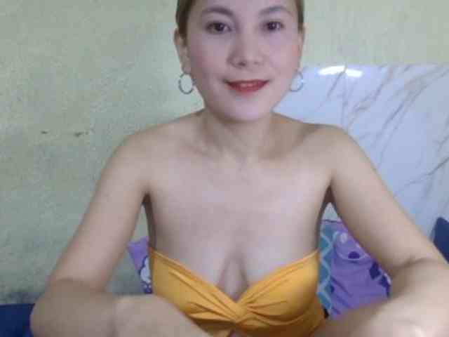 Stephanie215 webcam