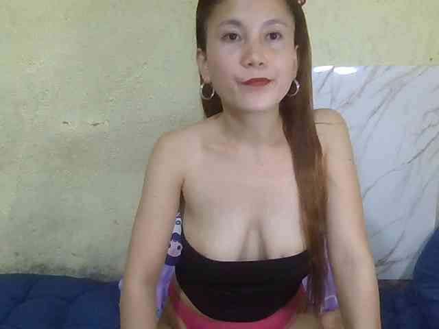 Stephanie215 webcam