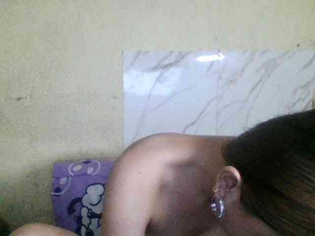 Stephanie215 Live Webcam on BongaCams