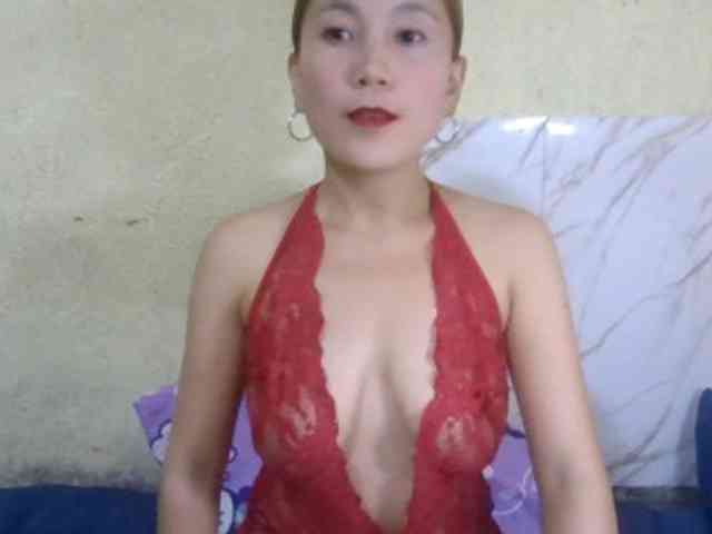 Stephanie215 Live Webcam on BongaCams