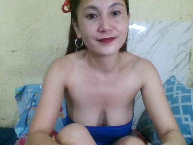 Stephanie215