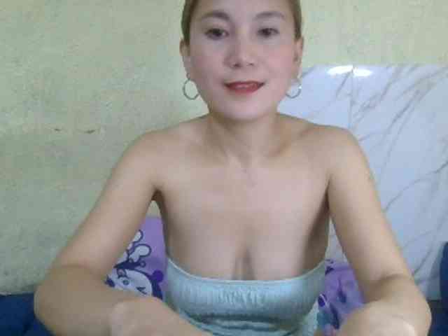 Stephanie215 webcam
