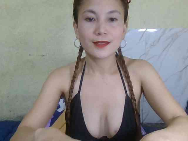 Stephanie215 webcam