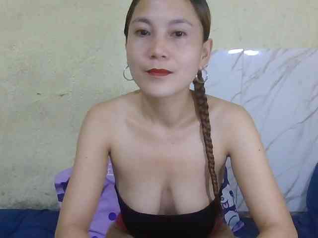 Stephanie215 webcam