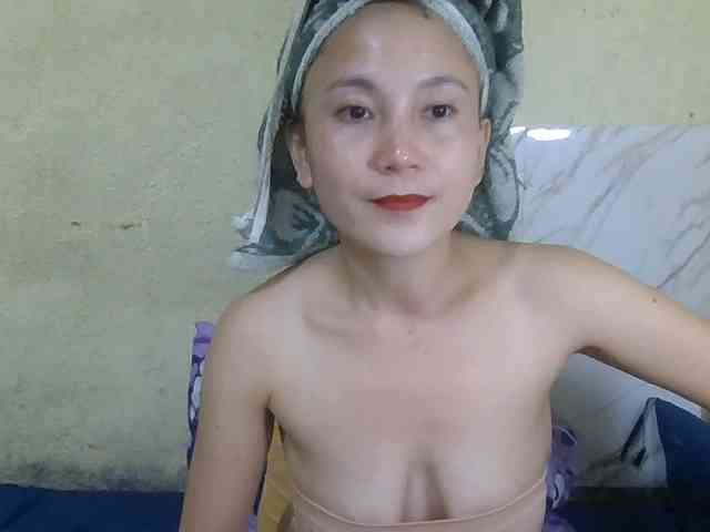 Stephanie215 webcam