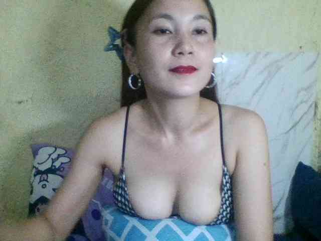 Stephanie215 Live Webcam on BongaCams