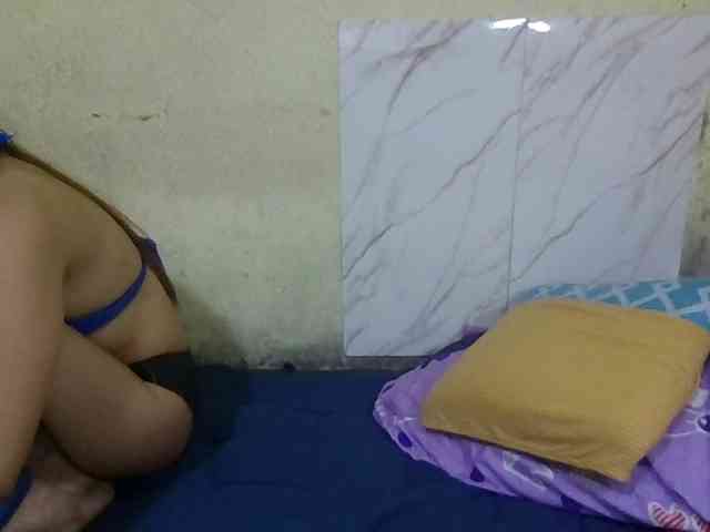 Stephanie215 webcam