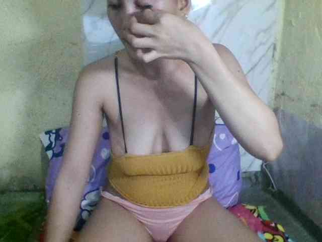 Stephanie215 webcam