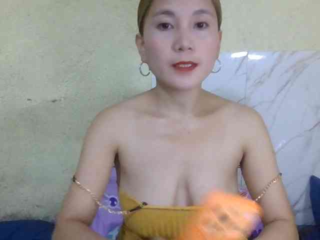 Stephanie215 webcam
