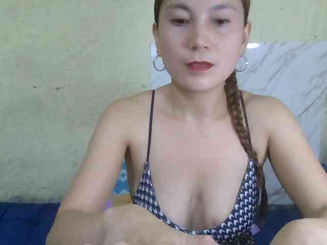 Stephanie215 webcam