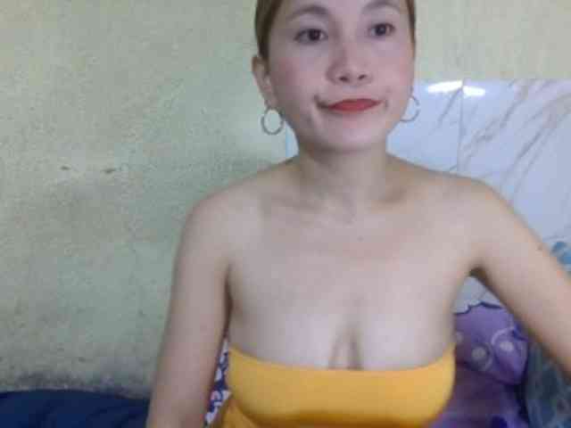 Stephanie215 webcam
