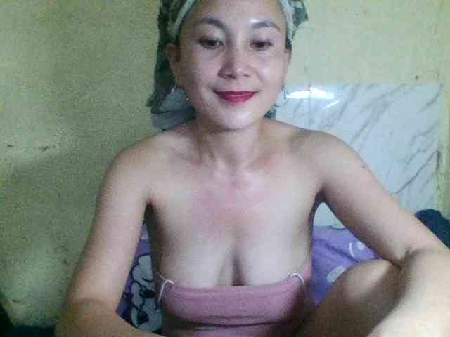 Stephanie215 webcam