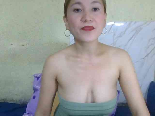 Stephanie215 webcam