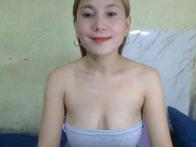 Stephanie215 webcam