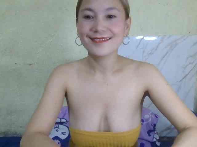 Stephanie215 webcam