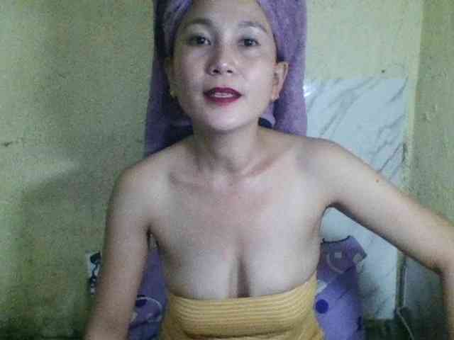 Stephanie215 webcam