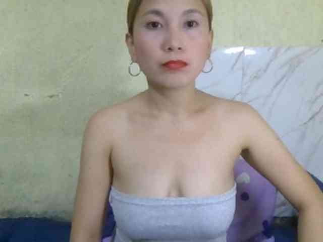 Stephanie215 webcam