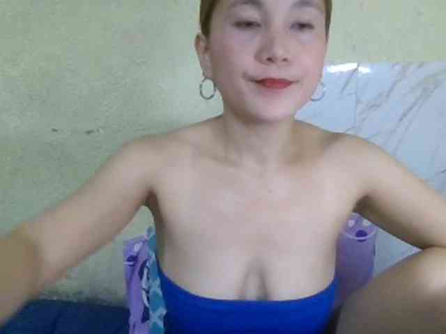 Stephanie215 webcam