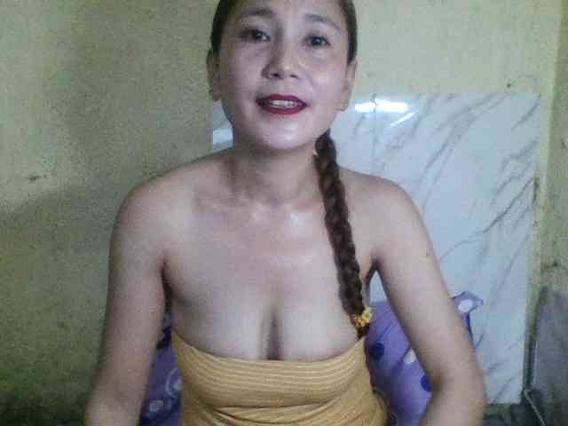 Stephanie215 webcam