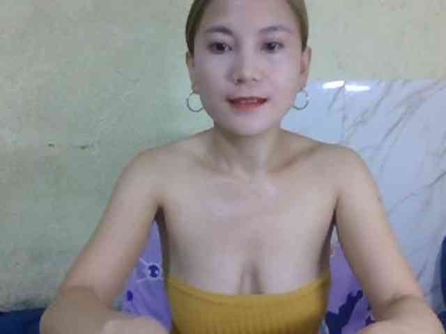 Model: Stephanie215