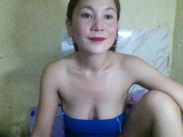 Model: Stephanie215