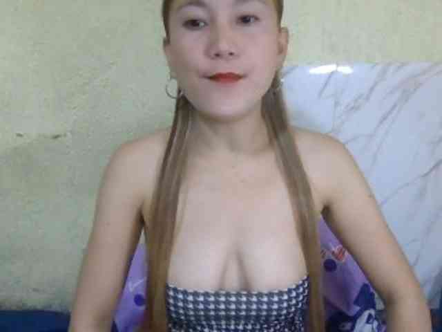 Stephanie215 webcam