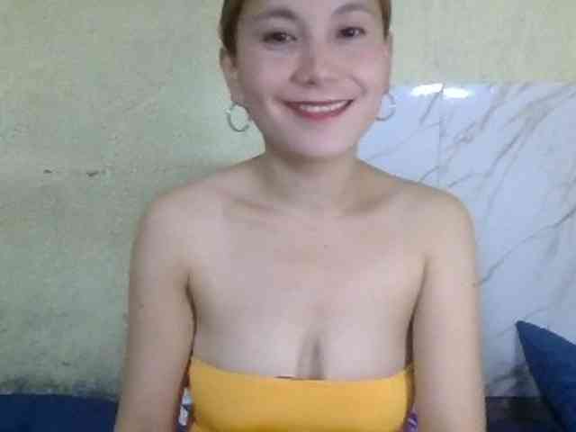 Stephanie215 webcam