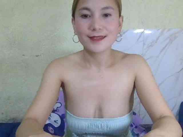 Stephanie215 webcam