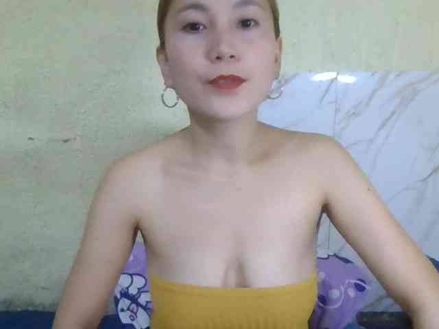 Stephanie215 webcam