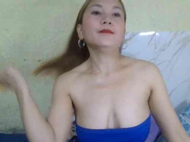 Stephanie215 webcam
