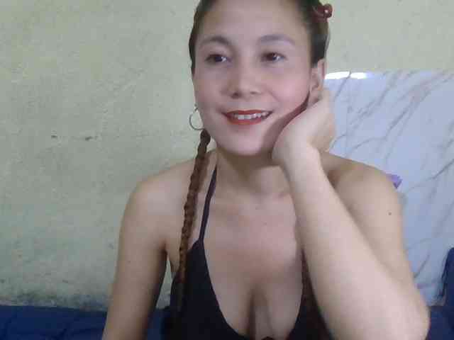Stephanie215 webcam