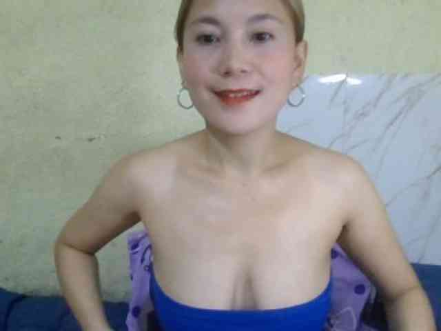 Stephanie215 webcam