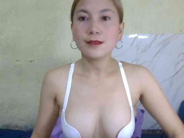 Stephanie215 webcam