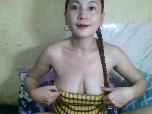 Stephanie215 webcam