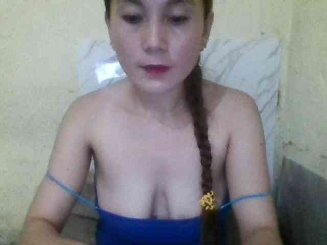 Stephanie215