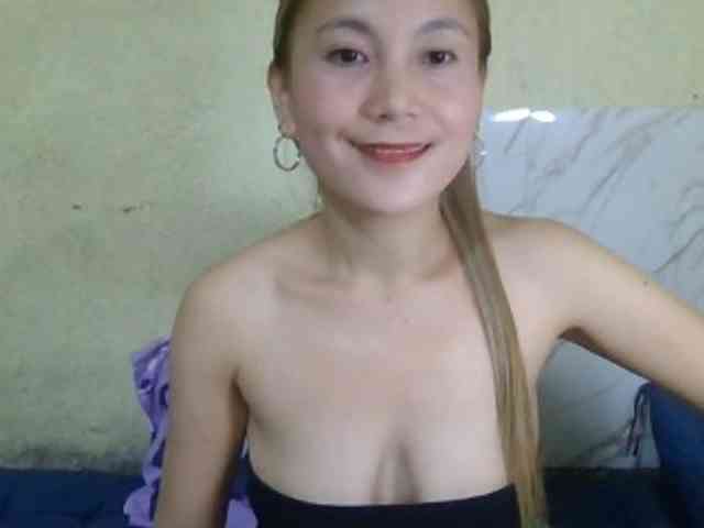 Stephanie215 webcam