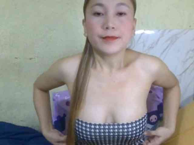 Stephanie215 webcam
