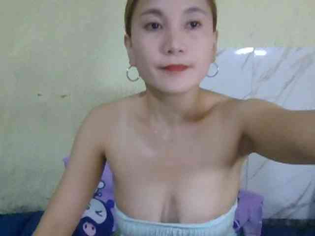 Stephanie215 webcam
