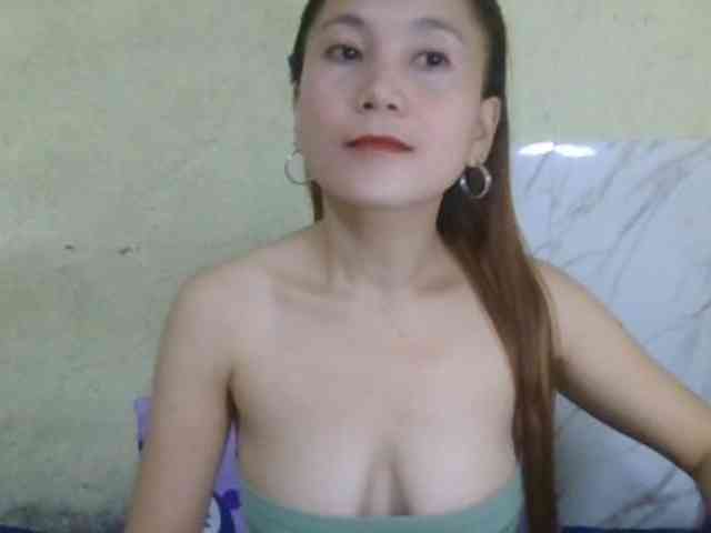 Stephanie215