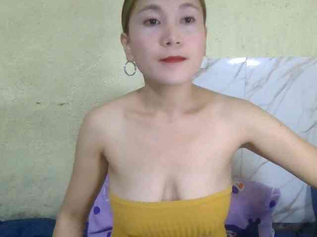 Stephanie215 webcam