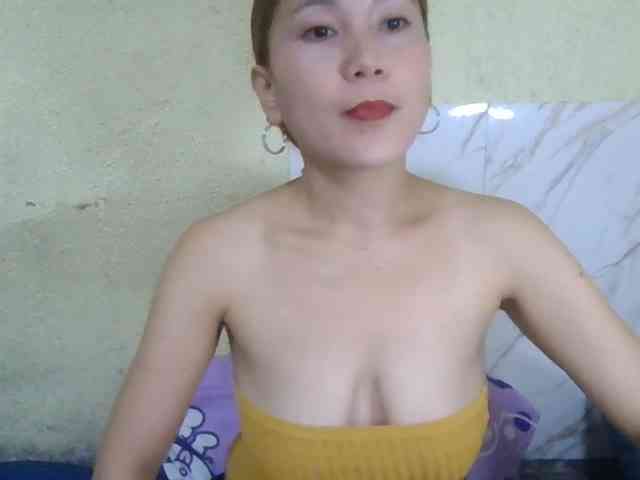 Stephanie215 webcam
