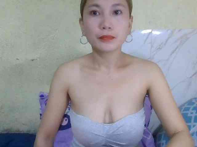Stephanie215 webcam