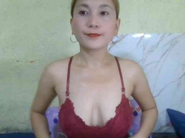 Stephanie215 webcam