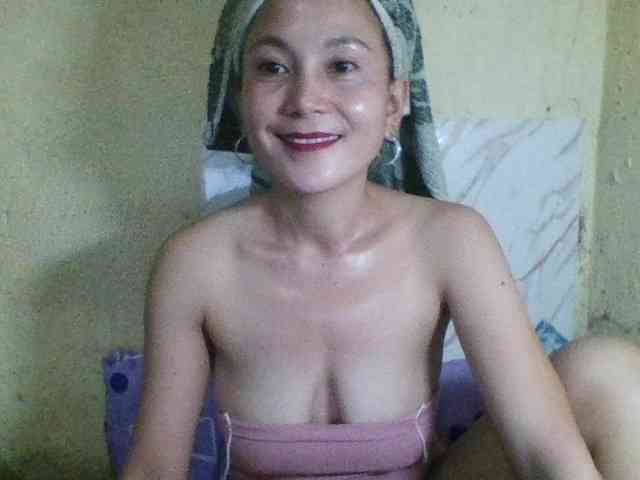Stephanie215 webcam