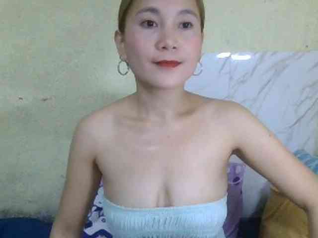 Stephanie215 webcam