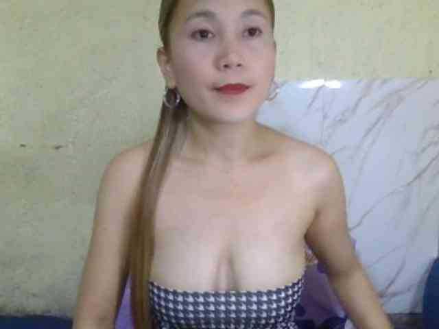 Stephanie215 webcam