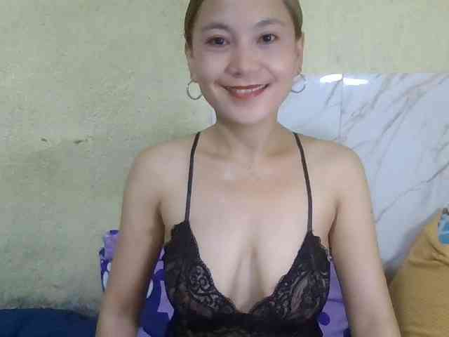 Stephanie215 webcam