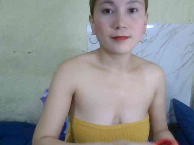 Stephanie215 webcam