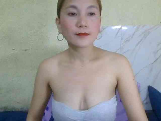 Stephanie215 webcam