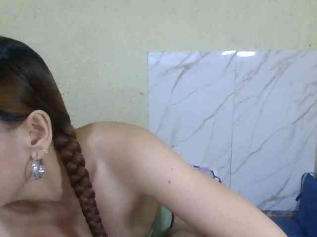 Stephanie215 webcam
